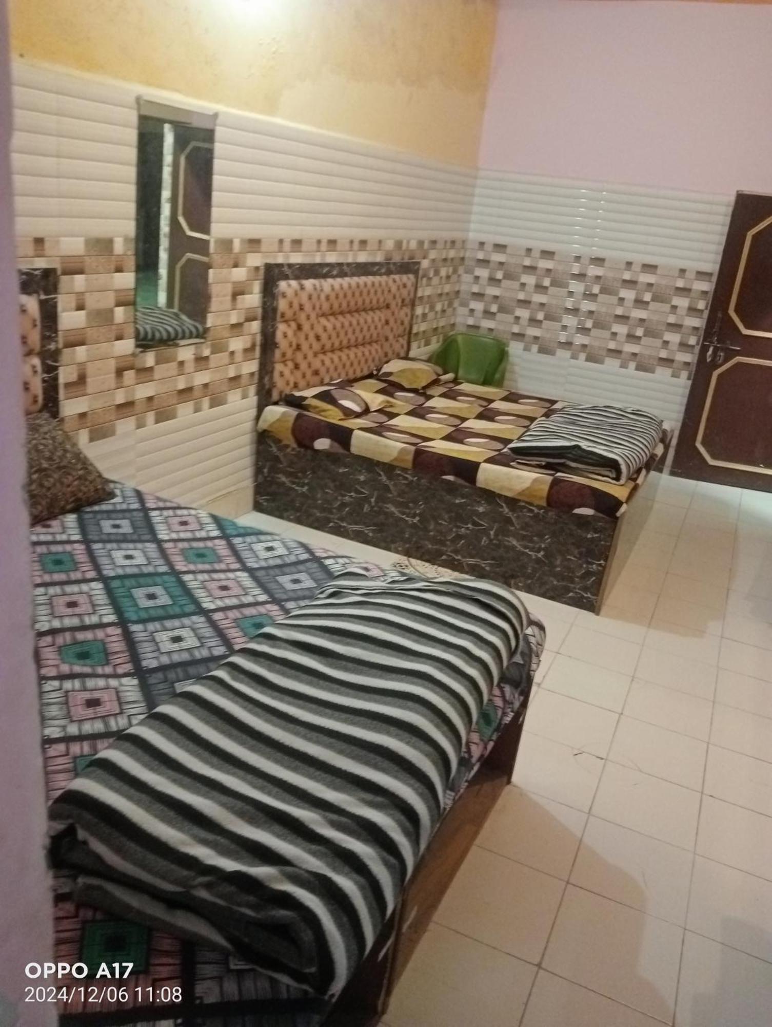 Govind Guest House Матхура Екстер'єр фото